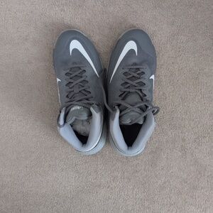 Nike Hyperdunk size 7